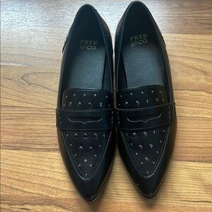 FRYE AND CO. Women's Black Studded Flats Size 6.5